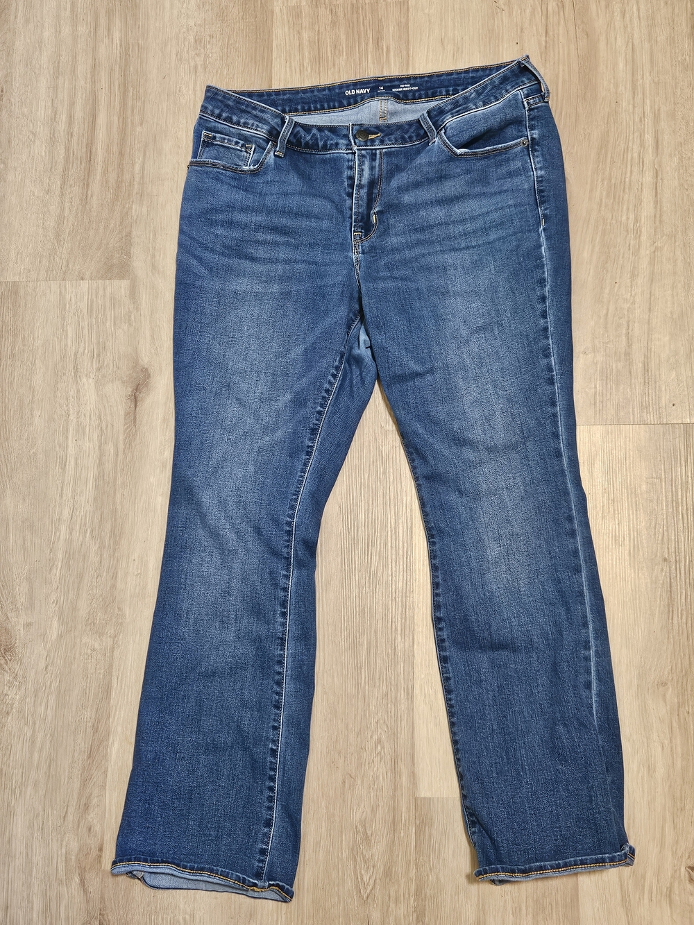 Old Navy Women's Mid-rise Kicker Boot-cut Jeans